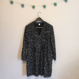 Old Navy • Black Paisley Dress